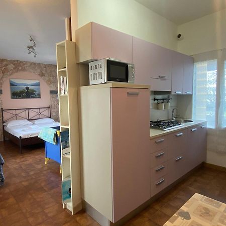 The Lovers - Independent Little House With Garden Villa Argegno Esterno foto