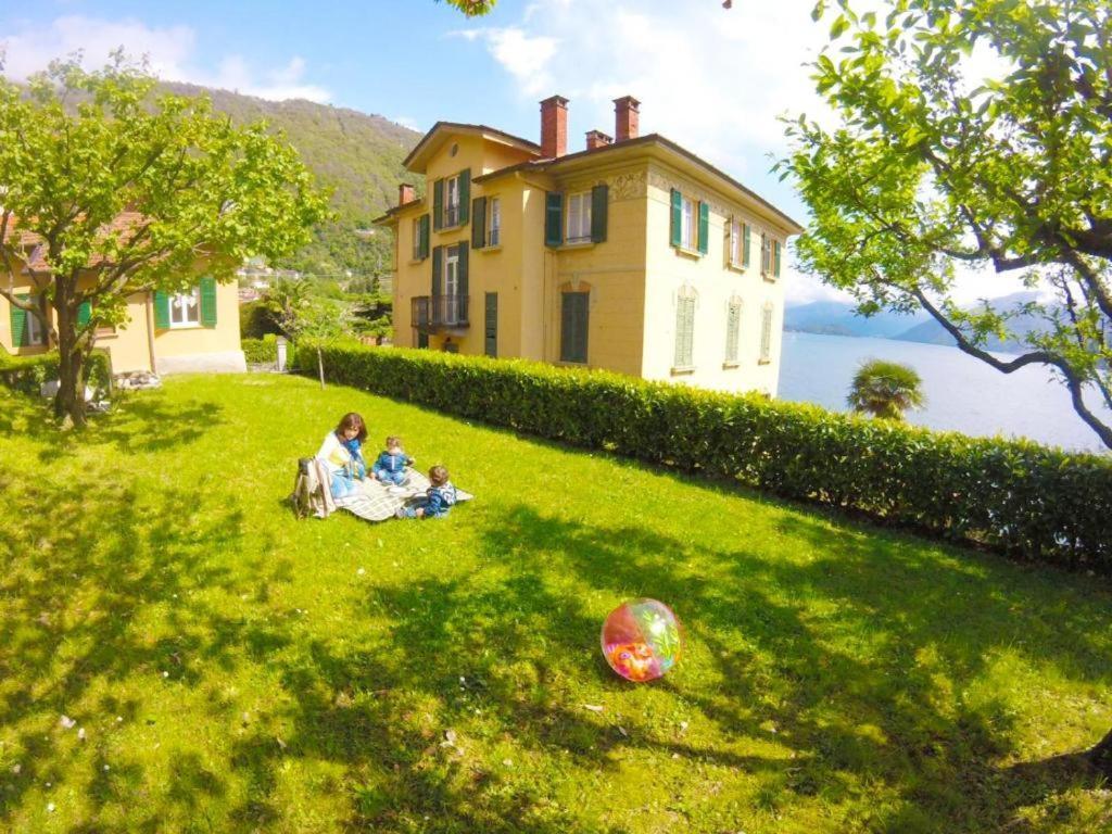 The Lovers - Independent Little House With Garden Villa Argegno Esterno foto